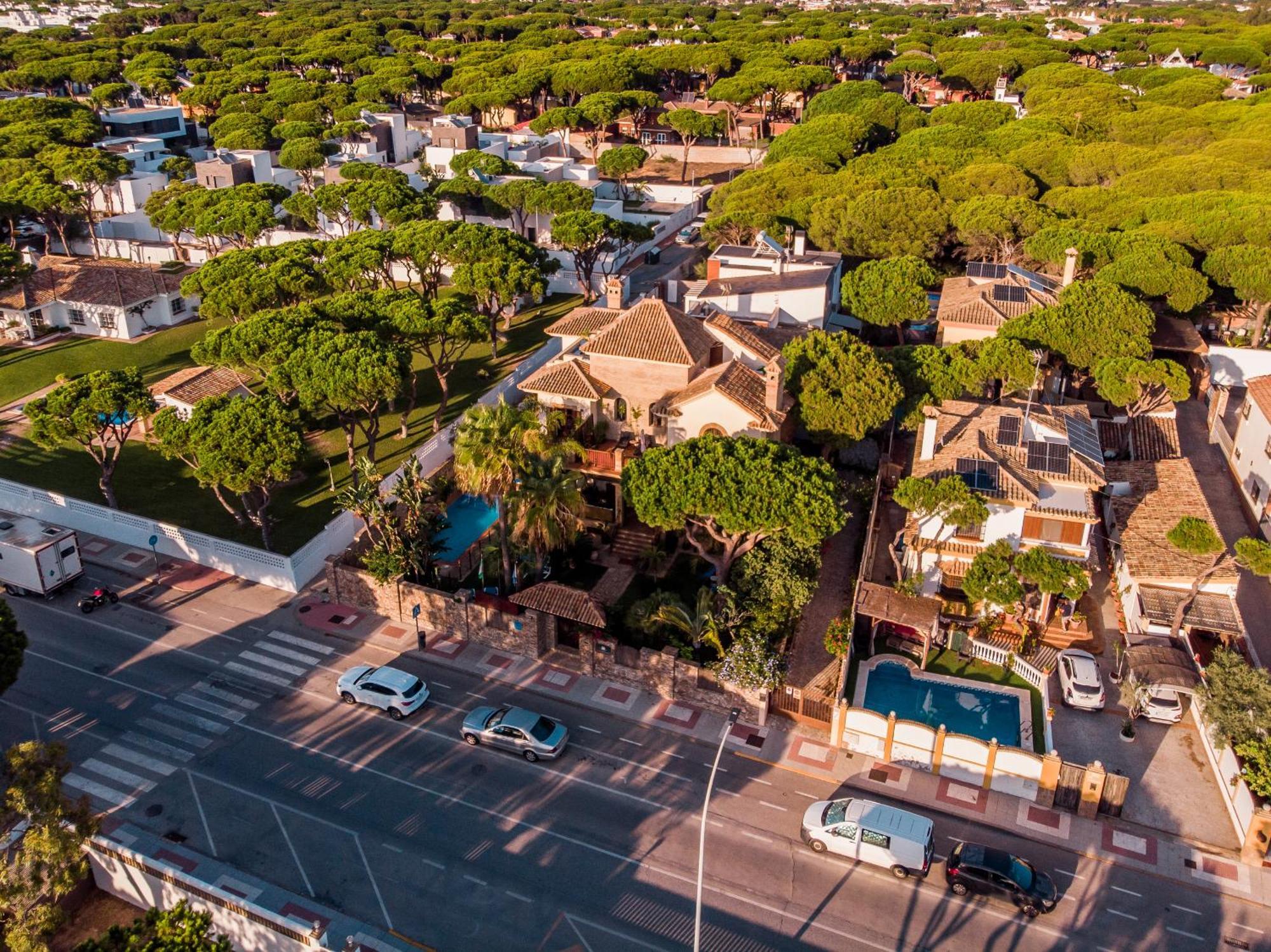 Azalea Playa Hotel